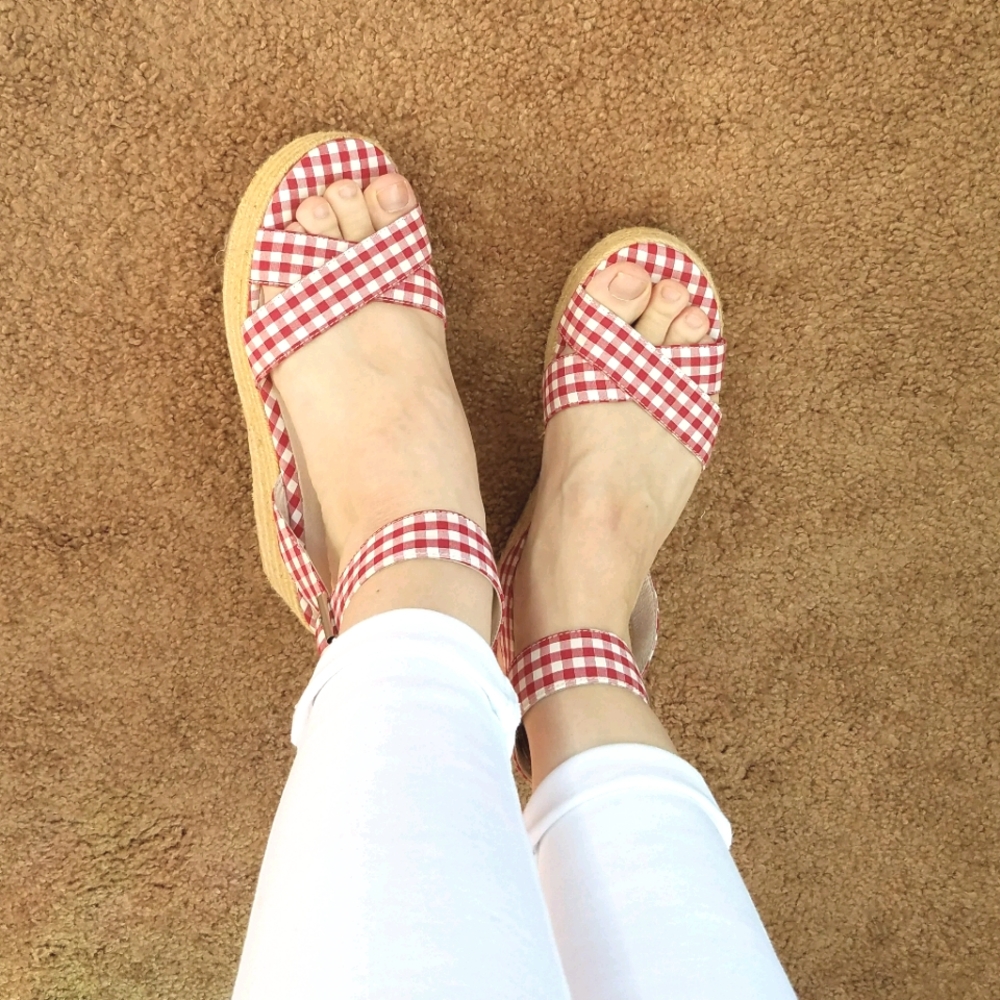 Modcloth Red Gingham Flatform Jute Sandals